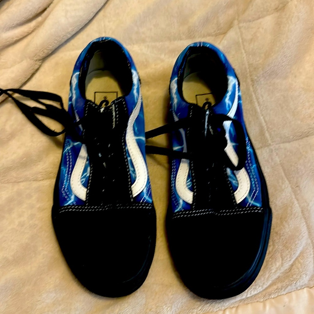 VANS tennis shoes sneakers 5 or 6.5 suede/canvas Lightning Storm